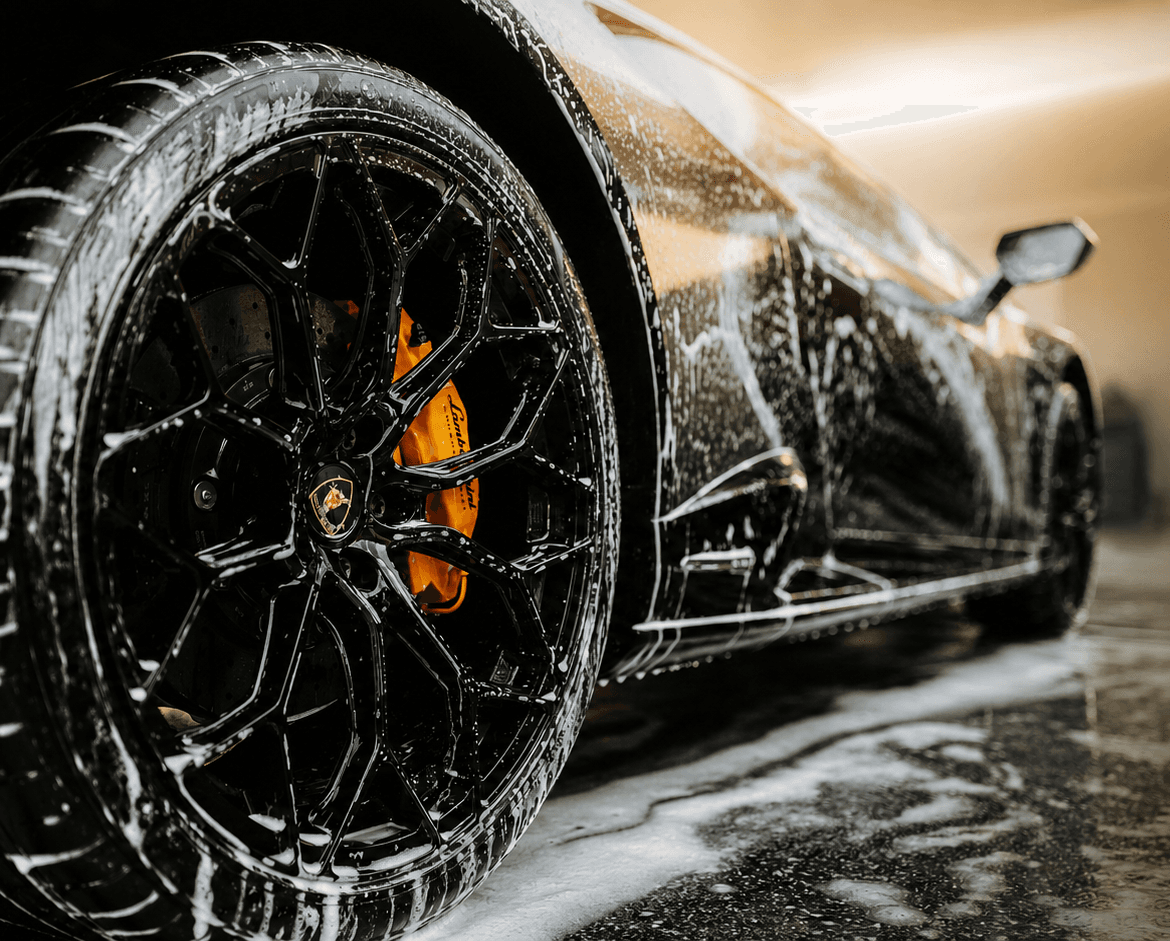 Lavage et nettoyage de voiture au parking Okriba Mérignac — service pendant votre voyage